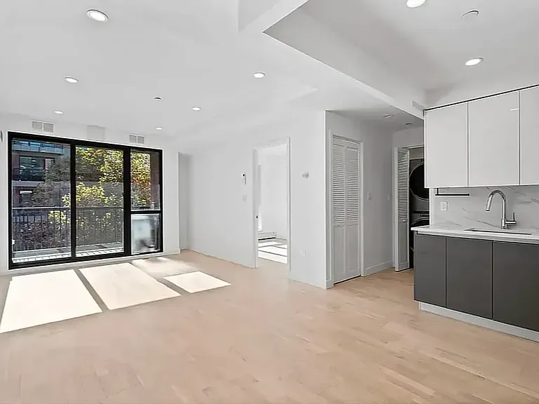 2600 7th Ave #3Z — Photo 7