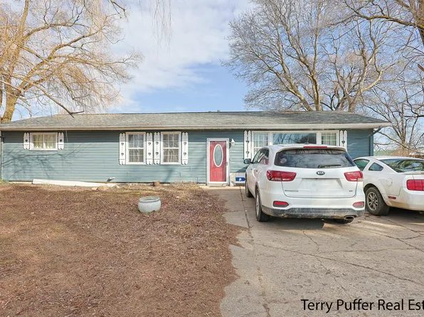 5265 S Greenville Rd, Greenville, MI 48838