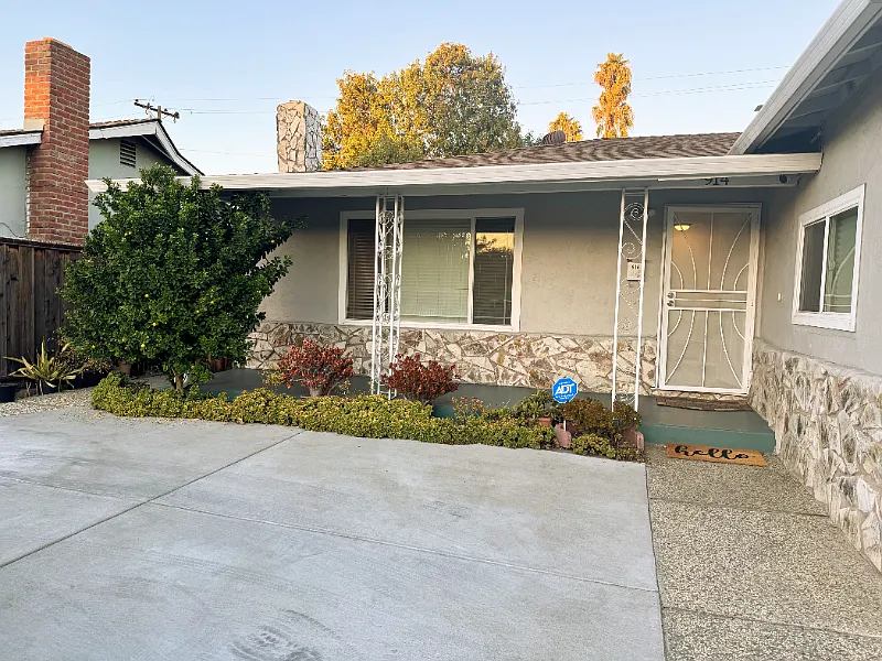 Building Photo - 914 McCreery Ave