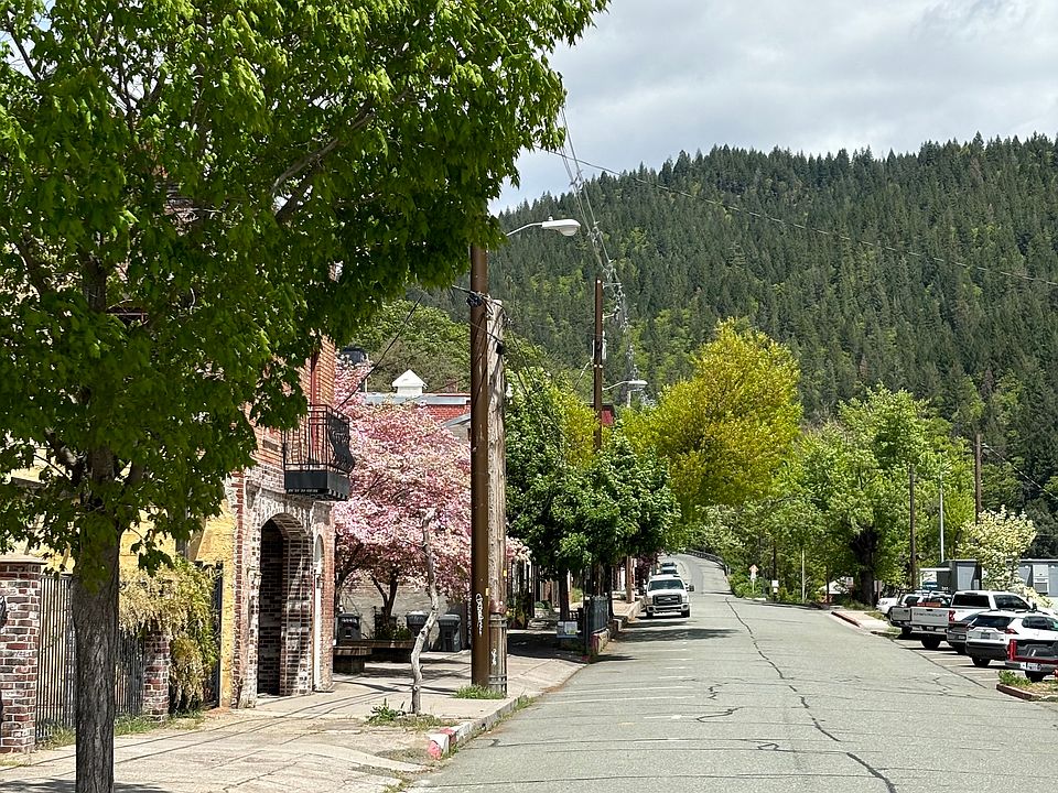Street_01162025