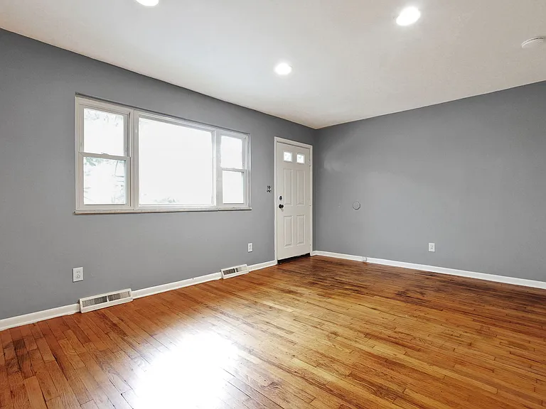 3222 Maize Rd #A — Photo 17