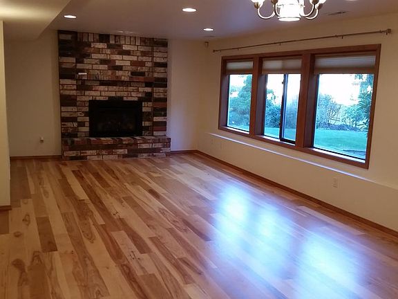 Living Room with gas fireplace