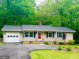 19505 Point Lookout Rd, Lexington Park, MD 20653