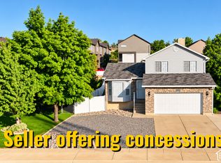 4180 Lily Dr, Roy, UT 84067