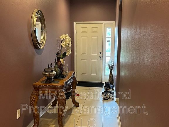 2nd image of 1130 Emerald Hill Way