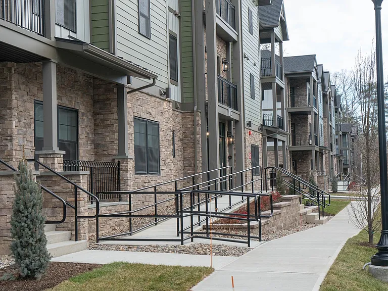 Station Lane Apartments — Photo 25