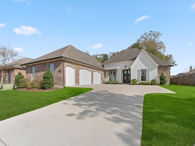 9130 Villa Crossing Dr, Greenwell Springs, LA, 70739