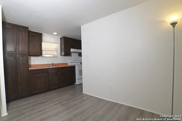 215 Greenlawn Ave #A — Photo 9