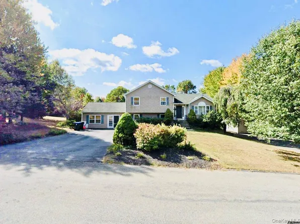 23 Lexington Drive, Newburgh, NY 12550