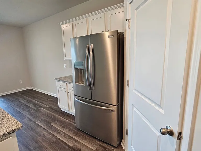 3015 Long Spur Dr — Photo 7