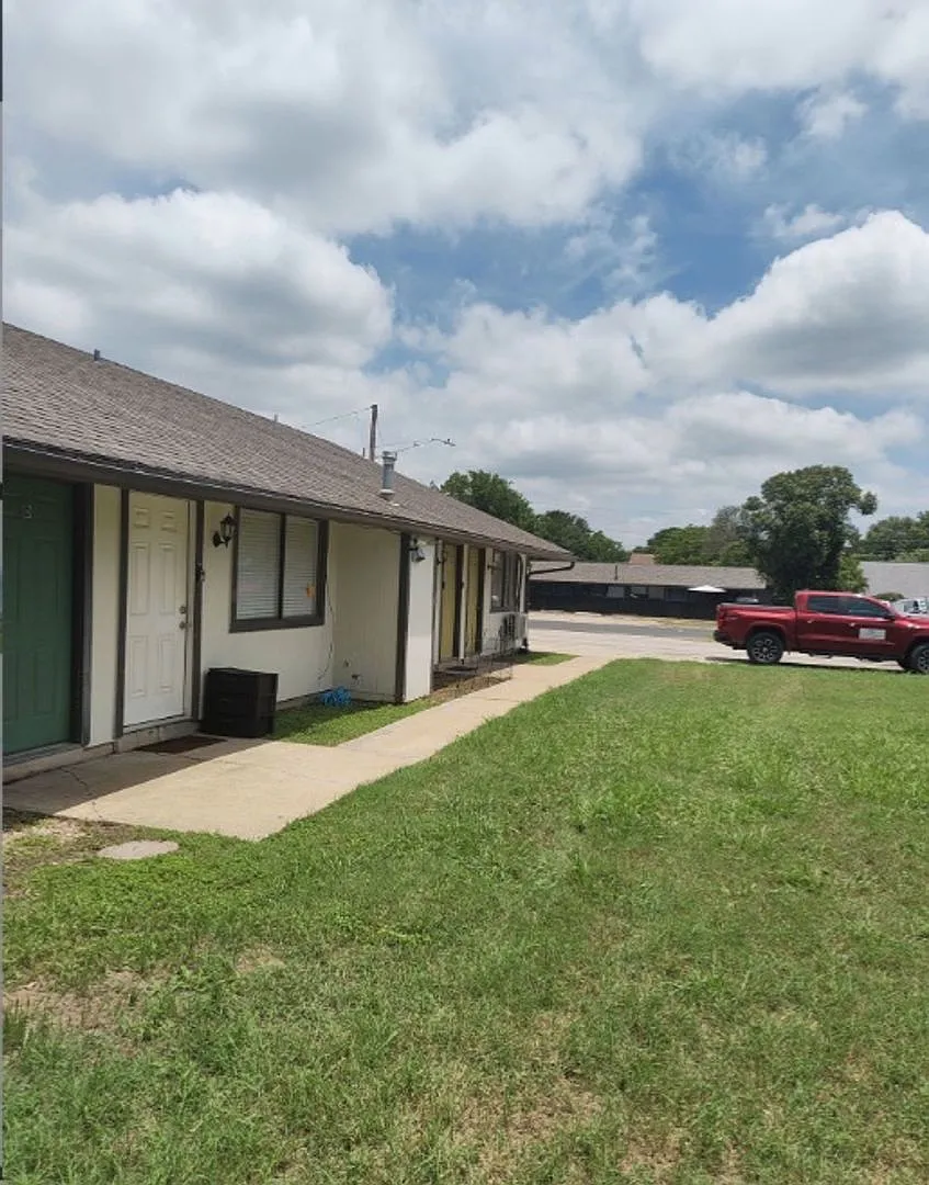 2609 Ektom Dr - Unit D, Austin, TX 78745 — Photo 2