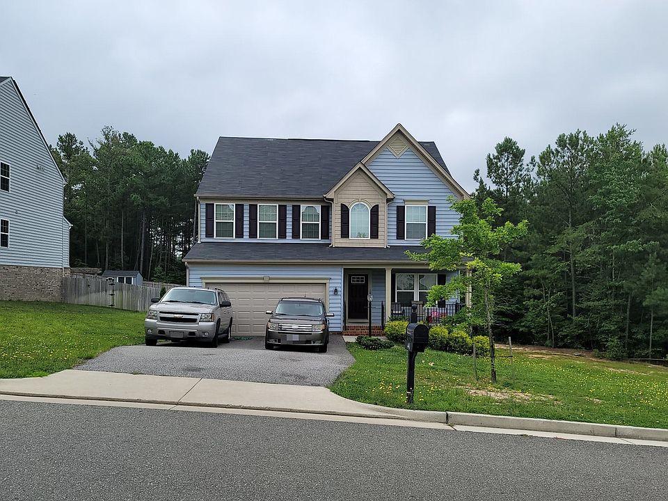 1st image of 441 Queen Emily Pl