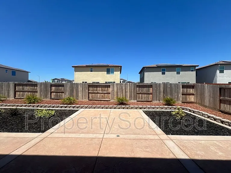 2957 Mokelumne Ct — Photo 36