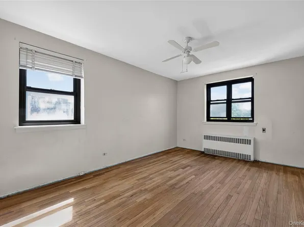 87-19 204th street #A61, Hollis Hills, NY 11423