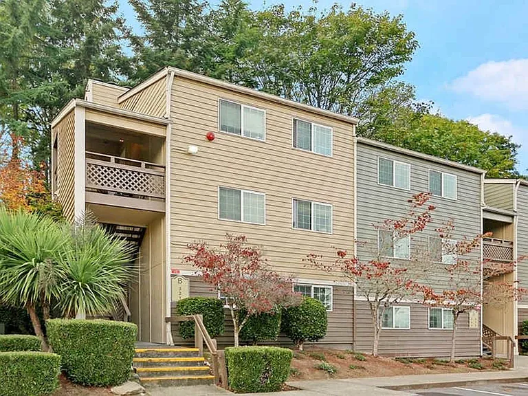 Delridge Crossing Apartments — Photo 4