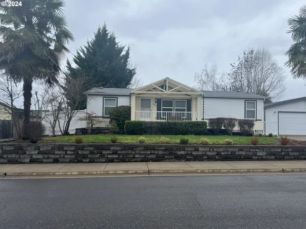 220 NW Timothy Ave, Winston, OR 97496