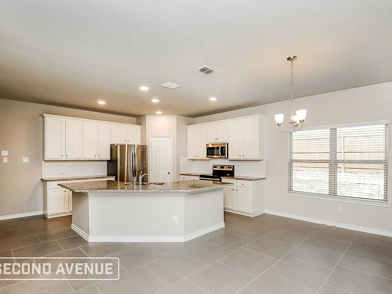 2109 Lorrie Ln — Photo 8