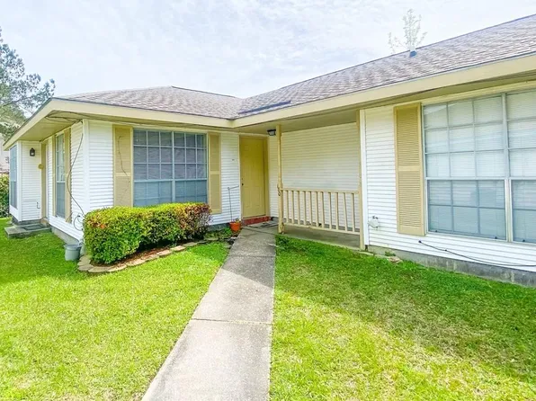 180 Parkway North Dr #180, Slidell, LA 70458