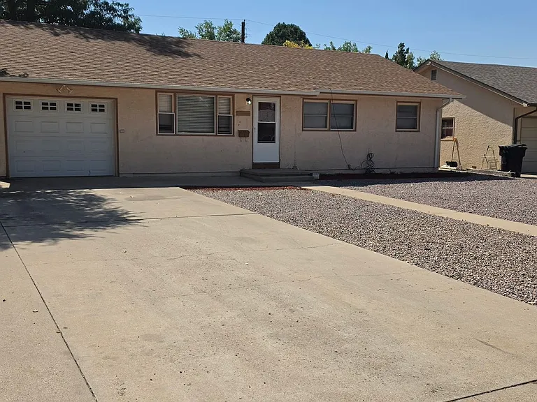 2023 Ridgewood Ln — Photo 1