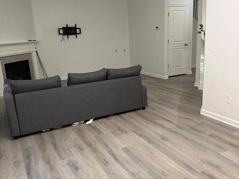 2124 Greencrest Cir — Photo 21