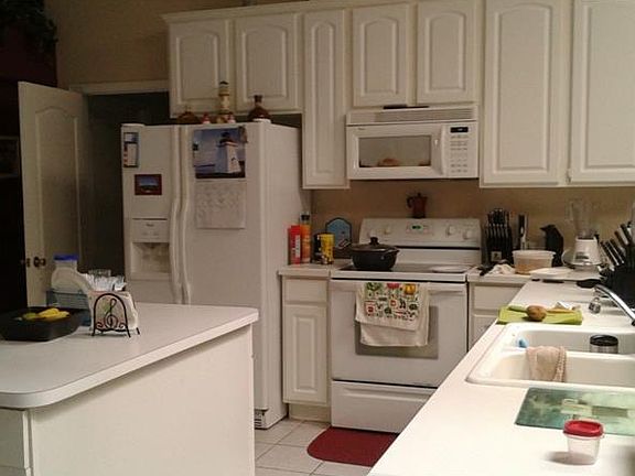 4th image of 3528 Beau Chene Dr