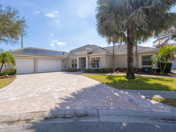 165 Island View Dr, Indian Harbour Beach, FL 32937