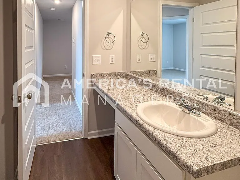 106 River Grass Dr — Photo 21