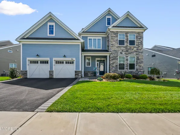 86 Sofia Drive, Manalapan, NJ 07726