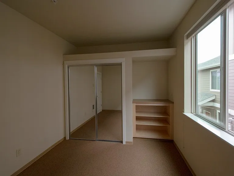 648 E 17th Ave #1-20 — Photo 33