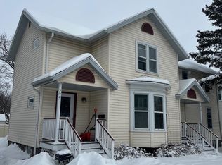908 E Pacific St, Appleton, WI 54911