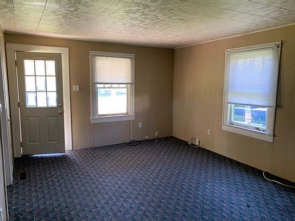 4th image of 2301 N Janney Ave