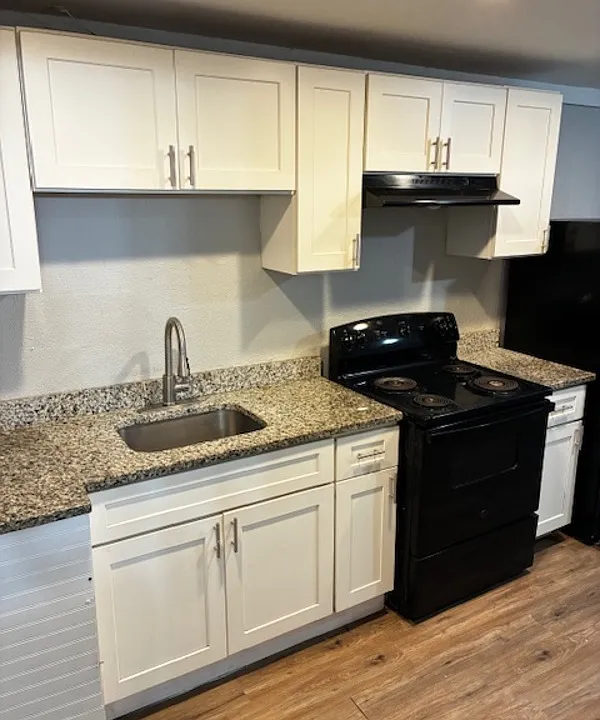 2146 Inwood Ter #7