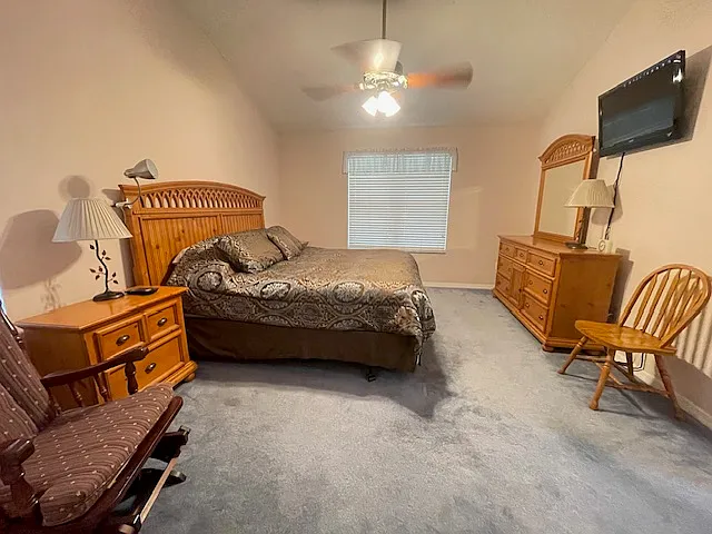323 Chula Vista Ave — Photo 12