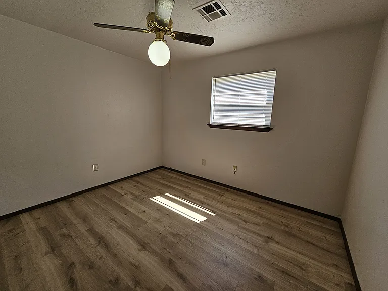 7318 NW Andrews Ave — Photo 15