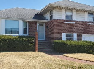 126 Miriam St, Bethpage, NY 11714