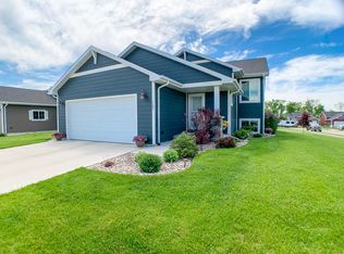 725 Sun Valley St, Brookings, SD 57006