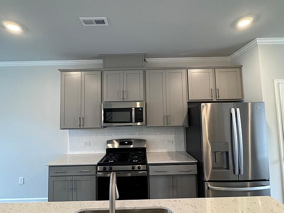 5th image of 143 Sweet Lilac Way
