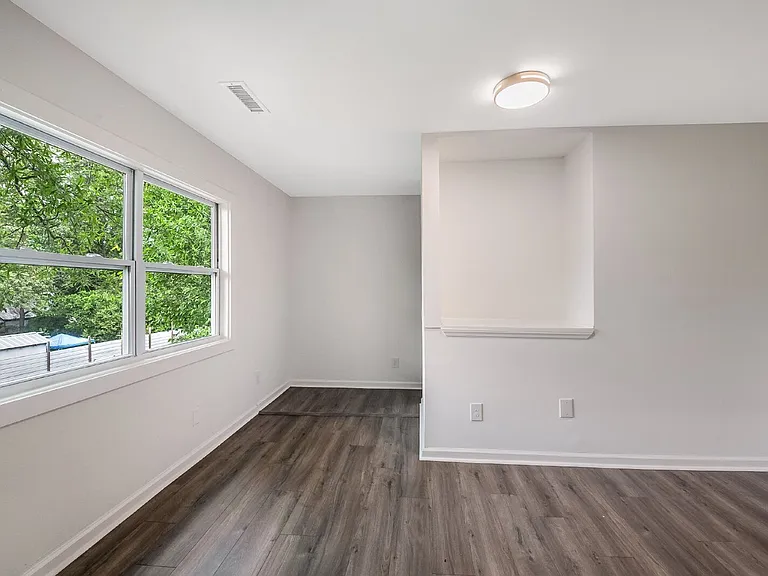 114 N Guthrie Ave — Photo 21