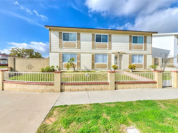 9811 Holder St, Cypress, CA 90630