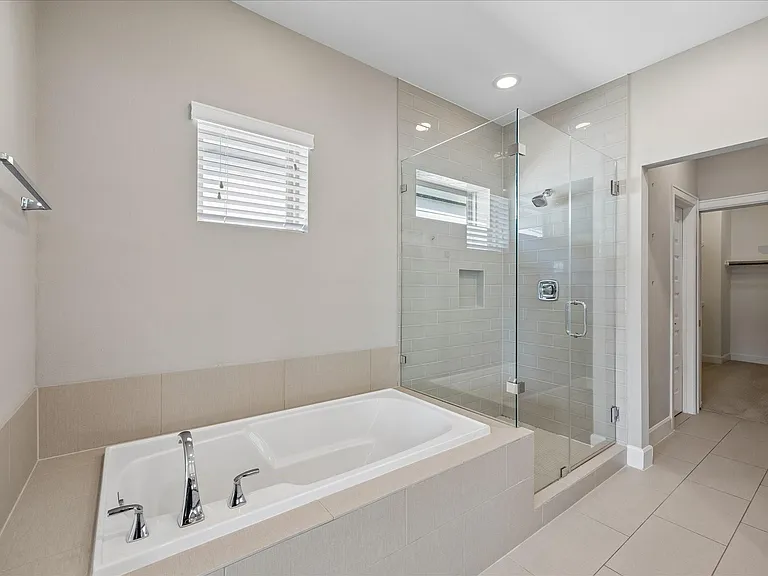 4107 Austin St — Photo 12