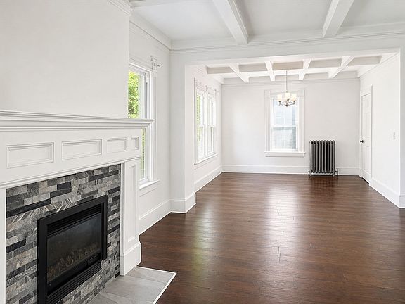 2nd image of 46 Mapledell St