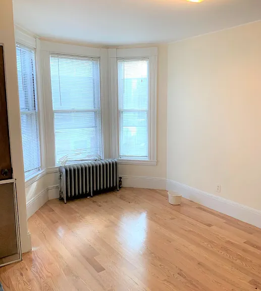 381 Harvard St #3 — Photo 7