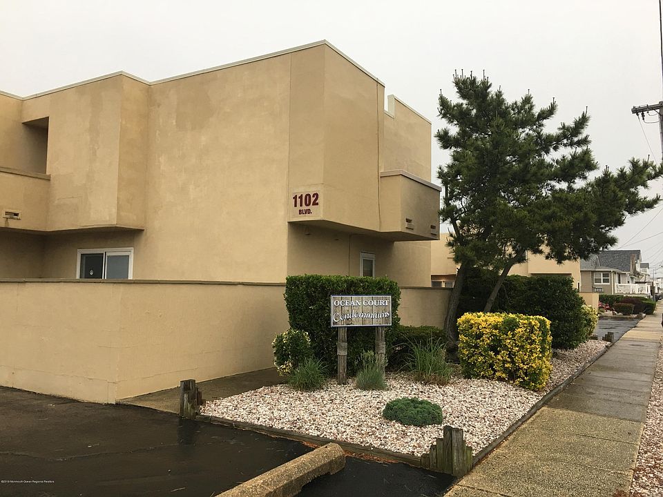 1st image of 1102 Boulevard Unit 4