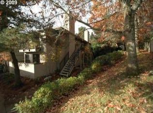 91 Galen Rd, Lake Oswego, OR 97035