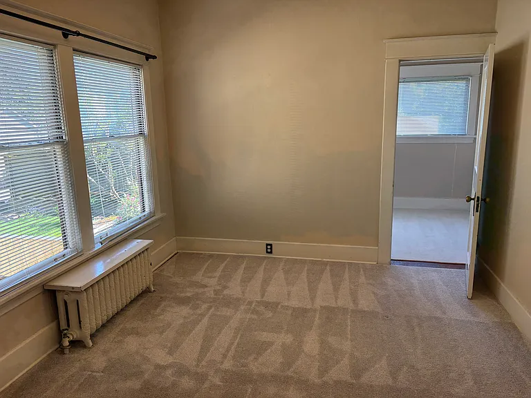 2325 Colby Ave #3 — Photo 7