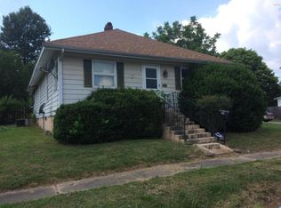 1001 S 10th St, Herrin, IL 62948