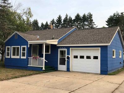 1121 Hazelton St, Petoskey, MI, 49770