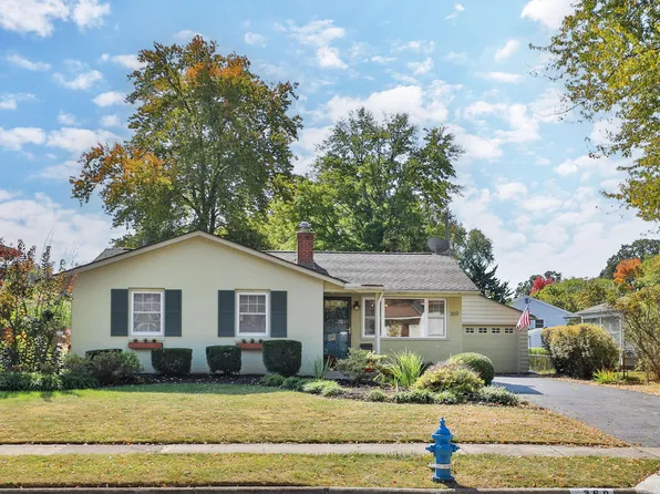 369 Franklin Ct, Worthington, OH 43085