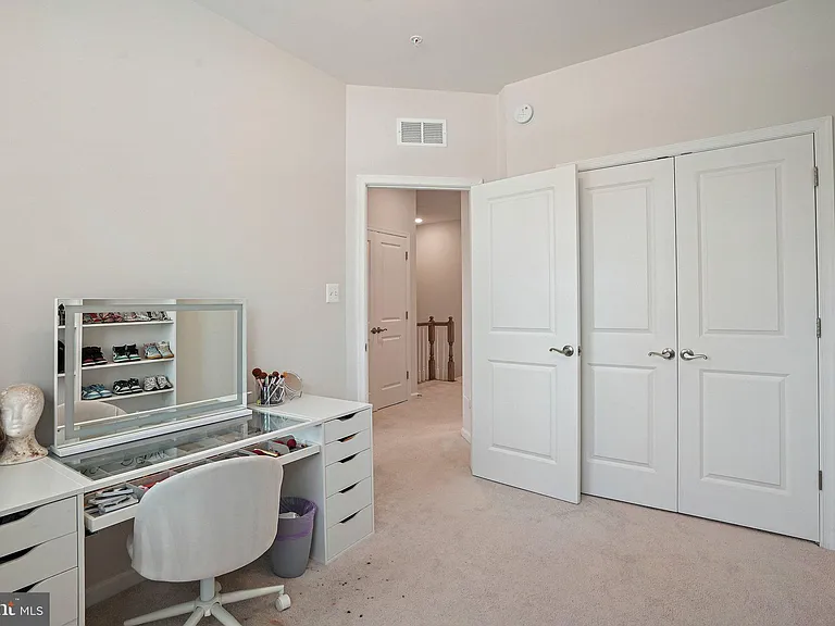 3443 Carnaby St — Photo 22