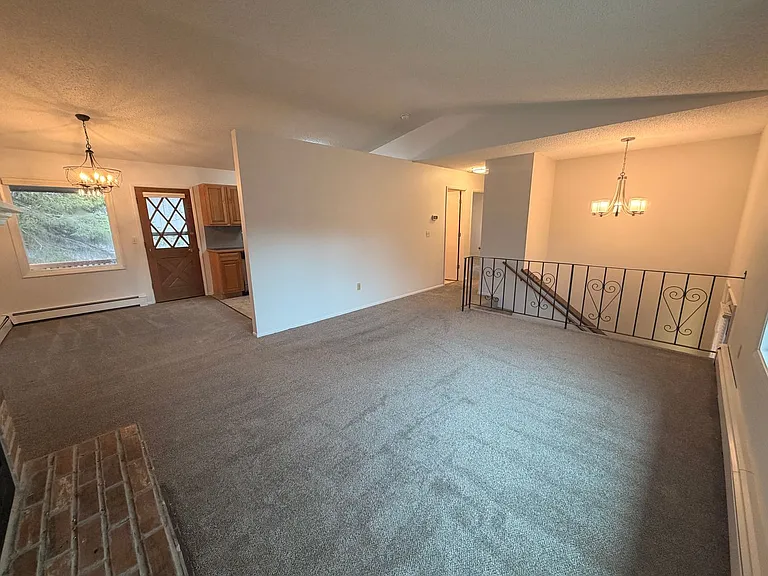 6721 Foothill Dr — Photo 4